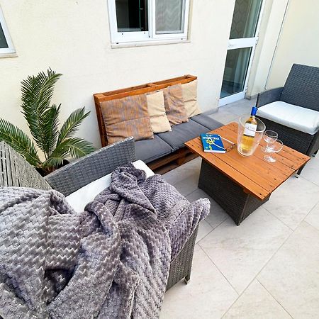 Arzella Apartments Xlendi Stylish Stay Near Beach Local Eats Exterior foto