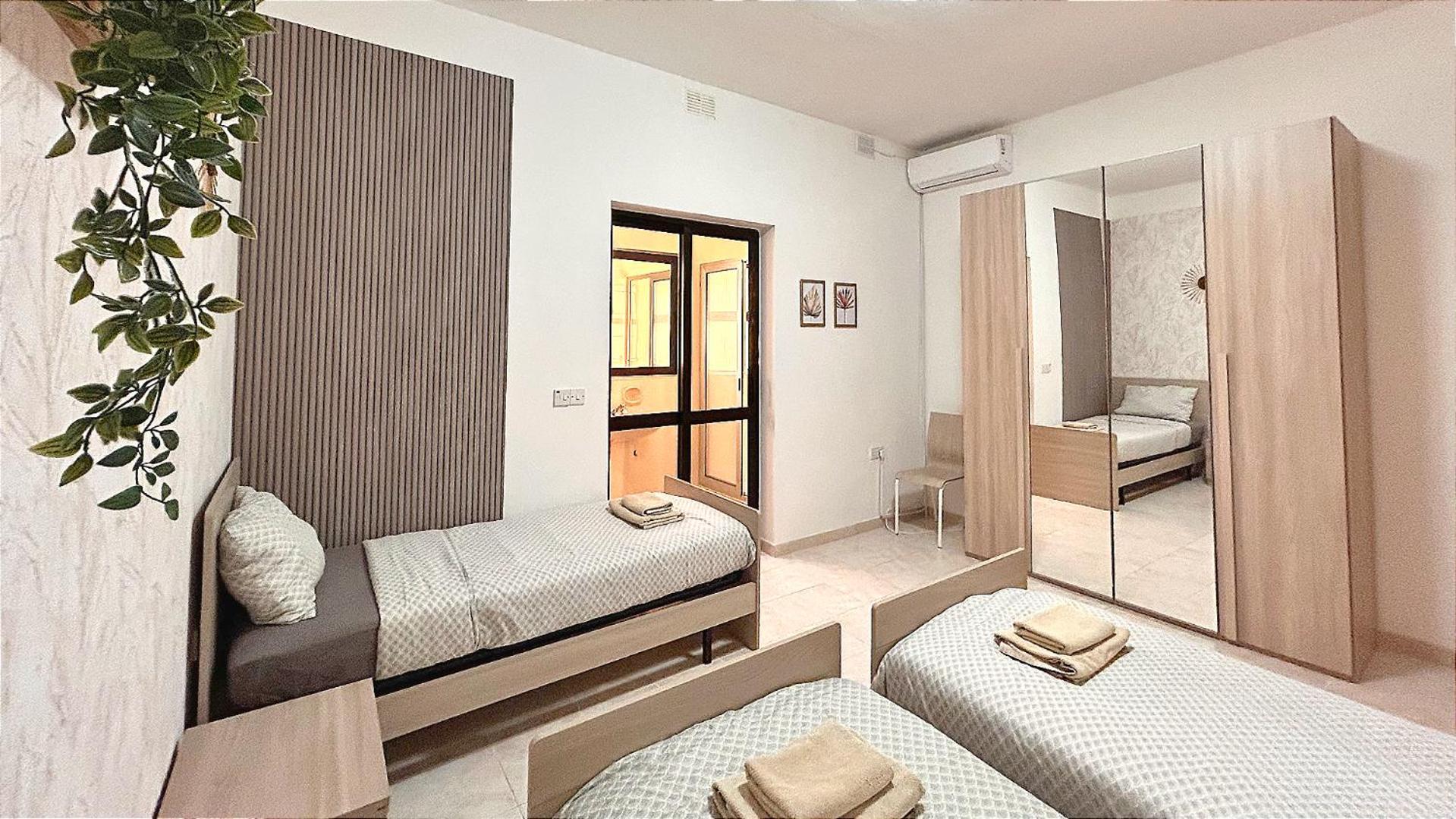 Arzella Apartments Xlendi Stylish Stay Near Beach Local Eats Exterior foto